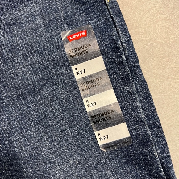 Levi’s Bermuda Shorts size 4/27 NWT - Picture 4 of 7